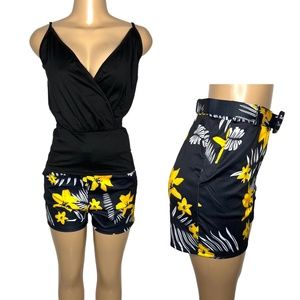 NWT 2 Pieces Black and Yellow Women Set Size L Stretchy Short with belt Wrap Top